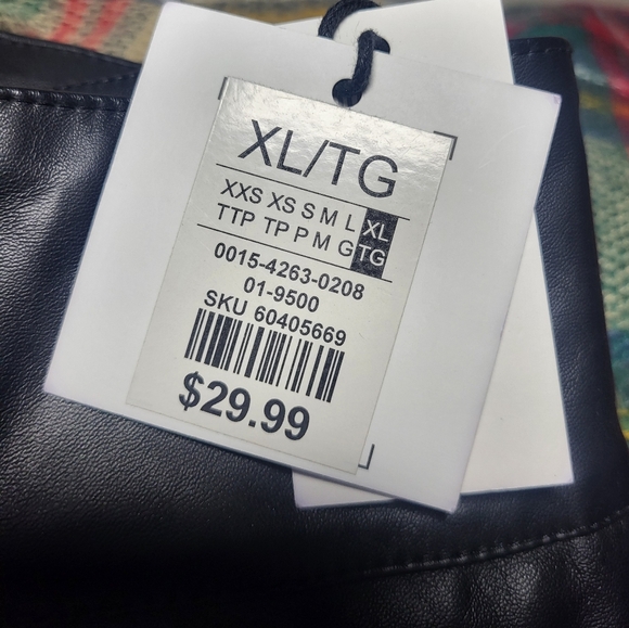 XL Revamped Faux Leather Skirt - Picture 7 of 7